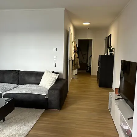 Moeblierte 2-zimmer-wohnung In Der Innenstadt Von Neubau *